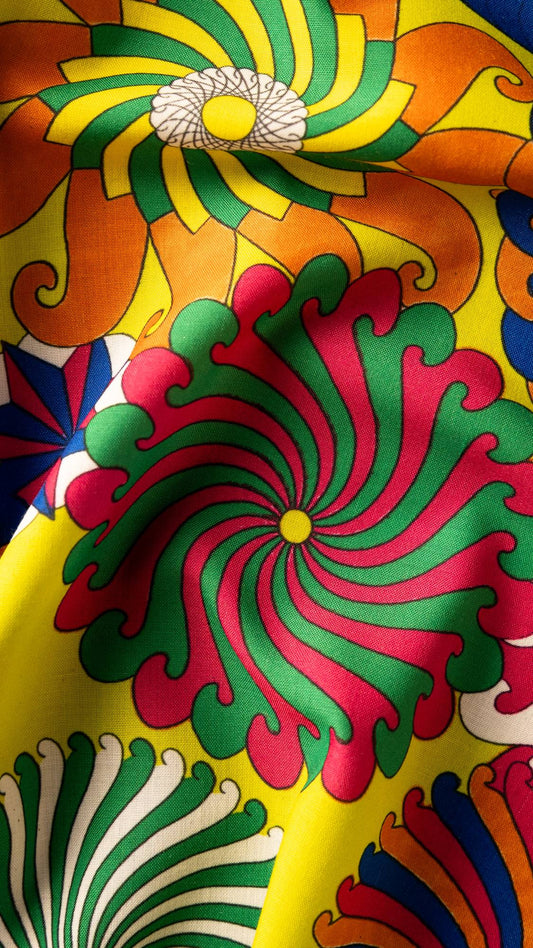 Whirly Swirly Knot Wrap - US 8131